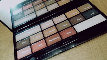 アイラブチョコレート/MAKEUP REVOLUTION/アイシャドウパレットを使ったクチコミ(2枚目)