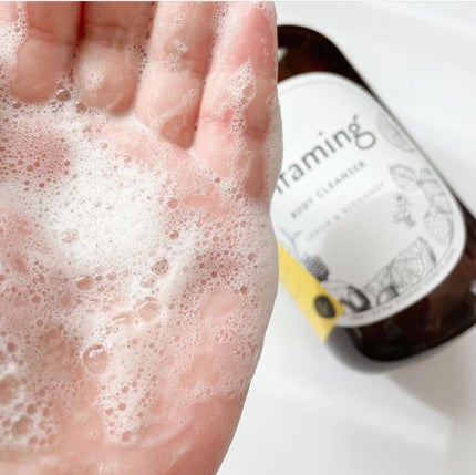 リフレッシングボディソープ(レモン&ベルガモットの香り)/Vitaming/ボディソープを使ったクチコミ(3枚目)