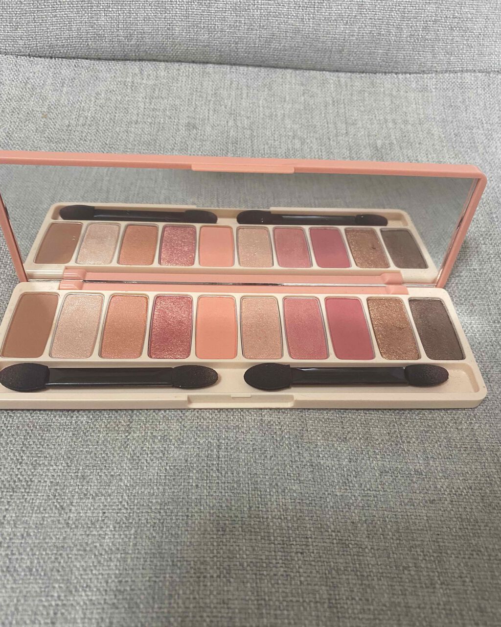 プレイカラー アイシャドウ/ETUDE/アイシャドウパレットを使ったクチコミ（2枚目）