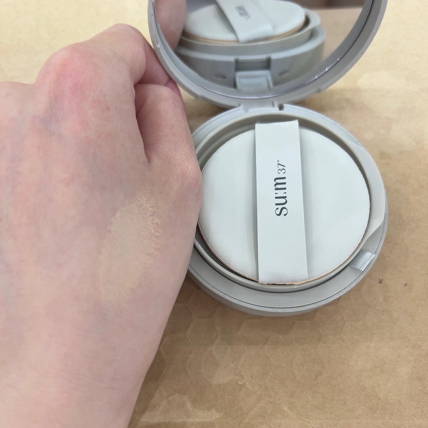 スキンステイ ソフトグロウクッション/su:m37°/クッションファンデーションを使ったクチコミ(3枚目)