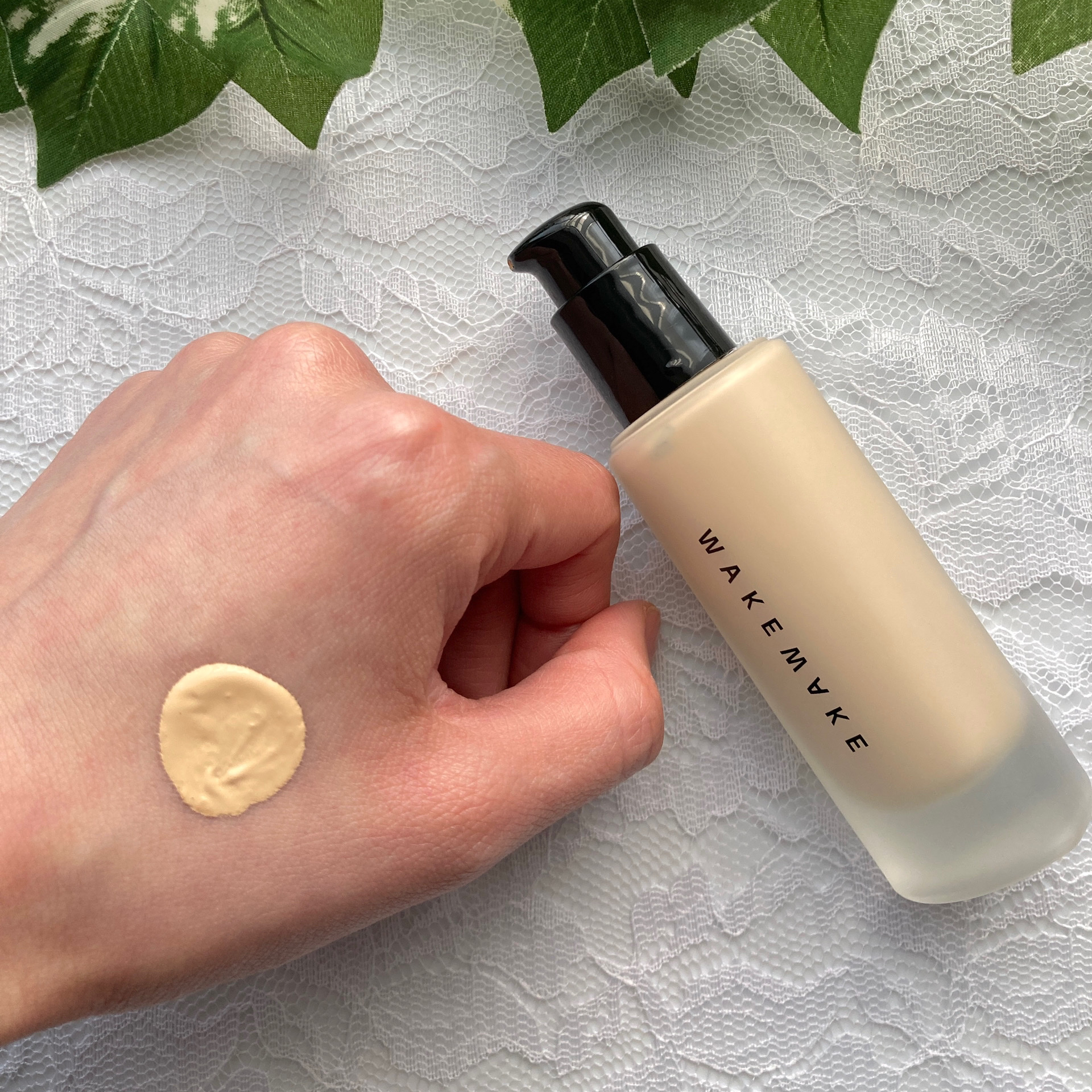 ウォーターベルベットカバーファンデーション/wakemake/リキッドファンデーションを使ったクチコミ（2枚目）