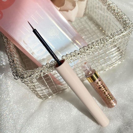 グリッターイルミネーションライナー/CipiCipi/リキッドアイライナーを使ったクチコミ(3枚目)