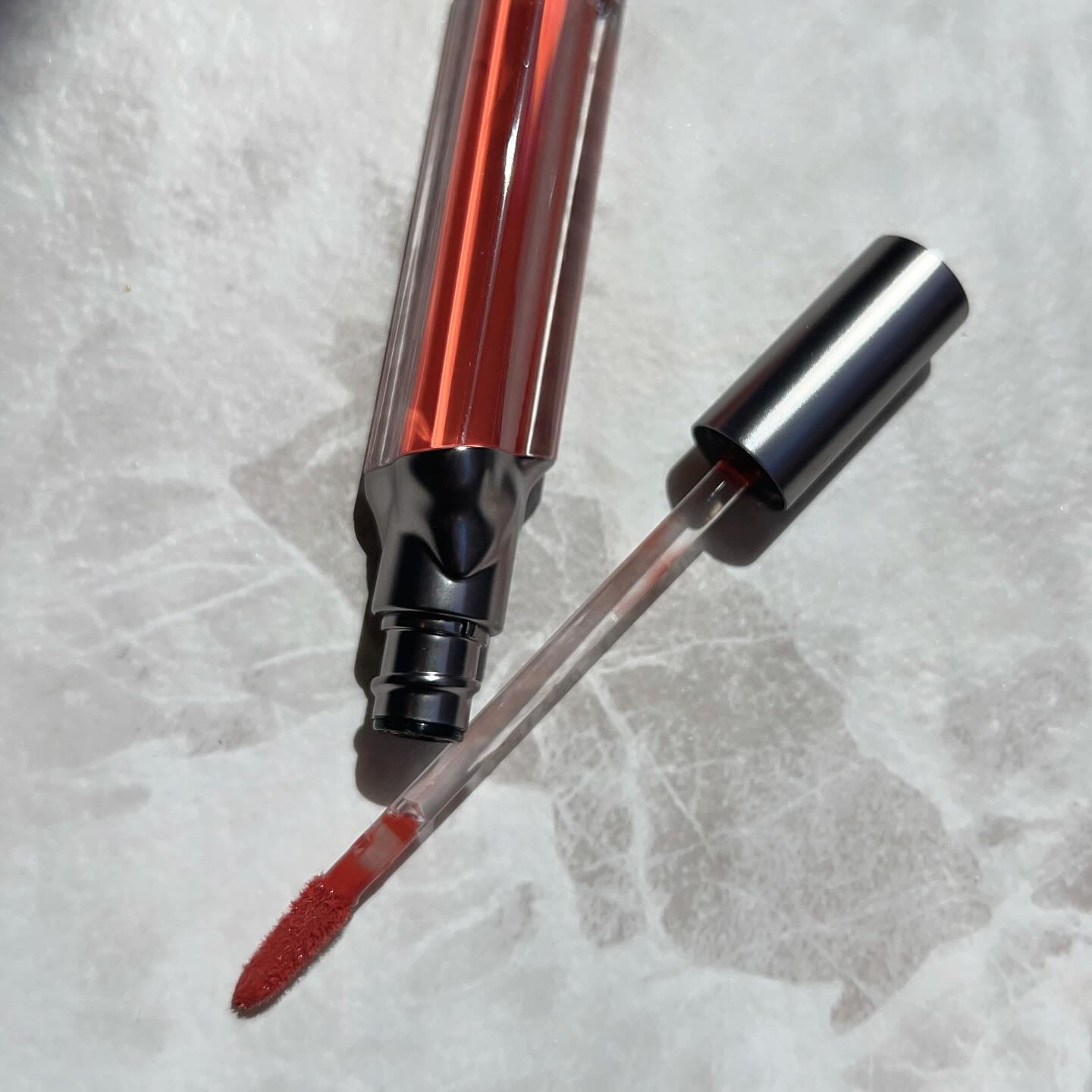 リキッドリップスティック ヴァイナル/BYREDO/口紅を使ったクチコミ（3枚目）