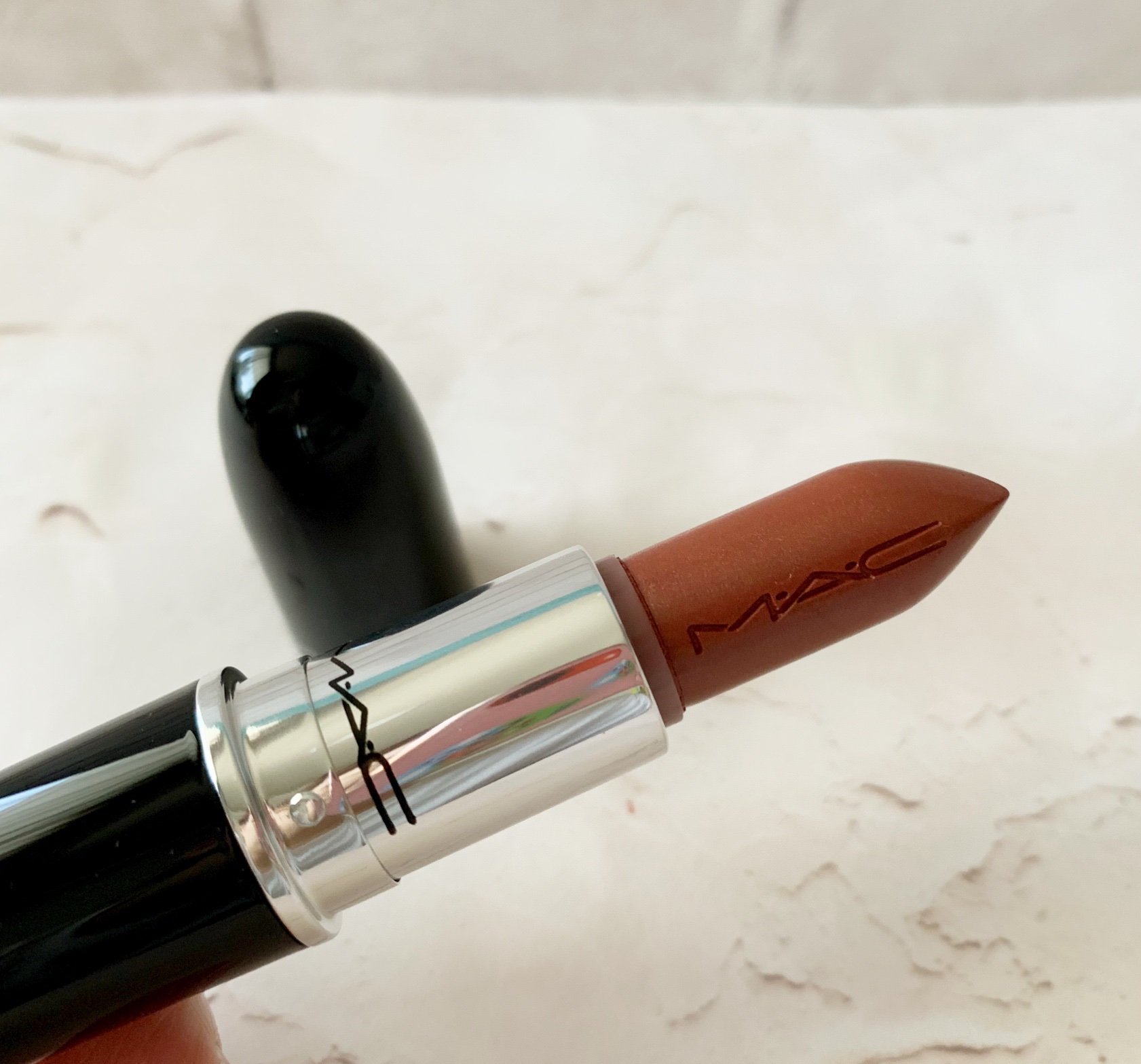 ラスターガラス リップスティック/M・A・C/口紅を使ったクチコミ（2枚目）