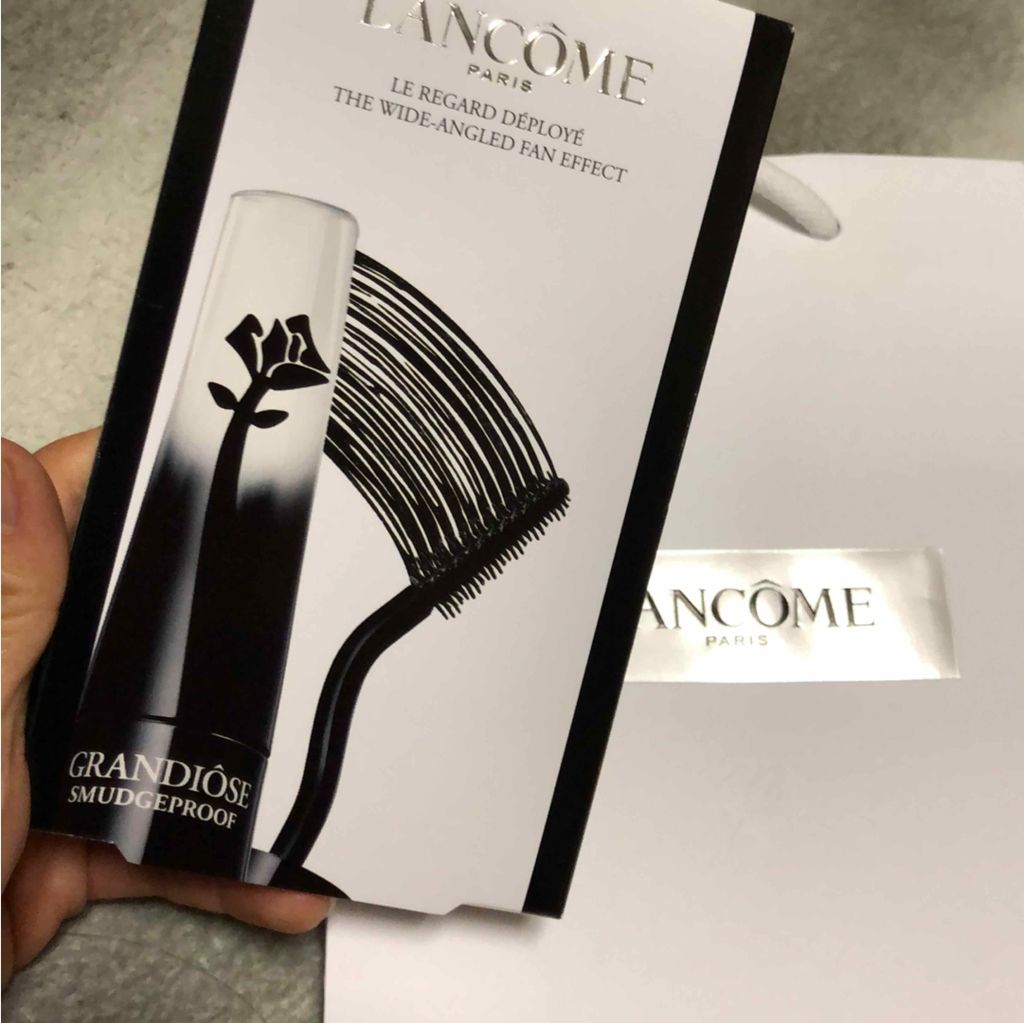 ラ プードル オートニュアンス/Elégance/プレストパウダーを使ったクチコミ(1枚目)