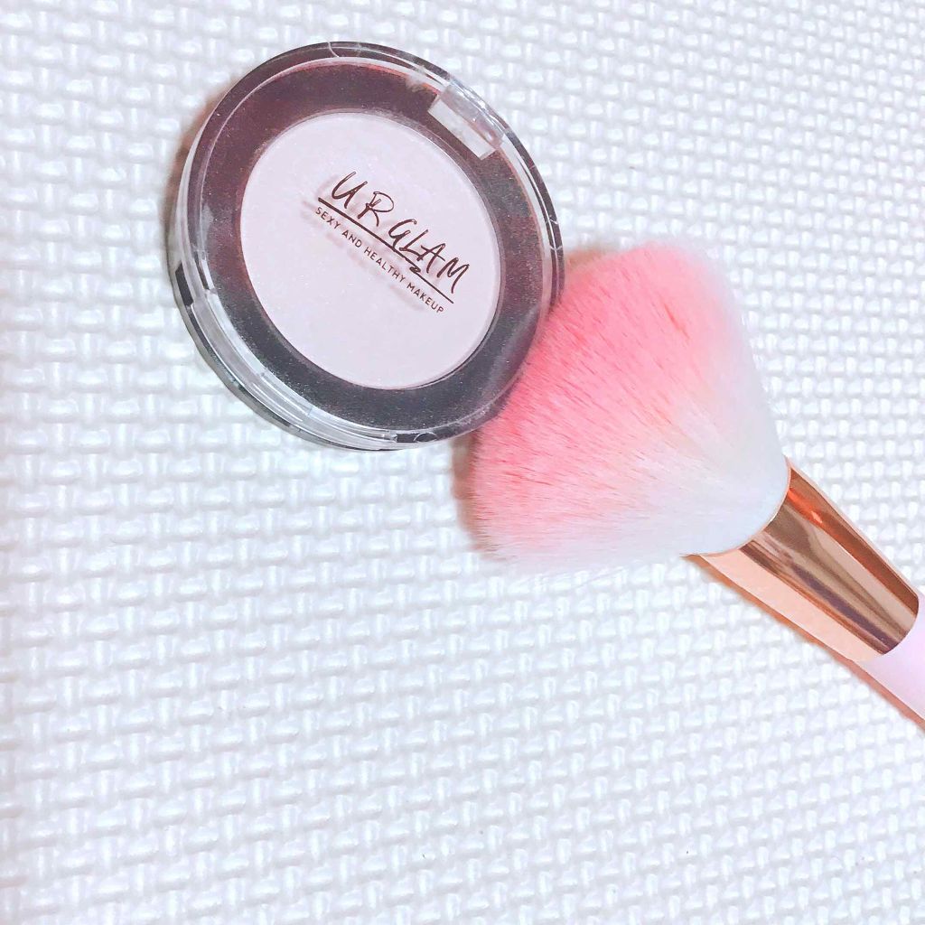 UR GLAM NATURAL POWDER/U R GLAM/プレストパウダーを使ったクチコミ(1枚目)