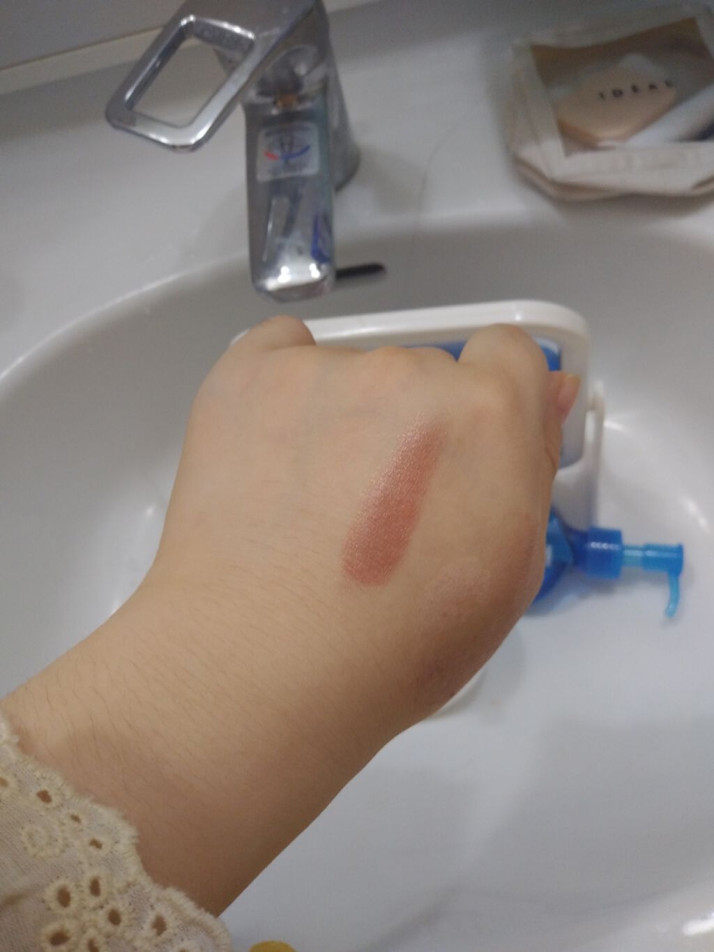 カラーリッシュ ルルージュ  ヌードナクレ コレクション/ロレアル パリ/口紅を使ったクチコミ（2枚目）