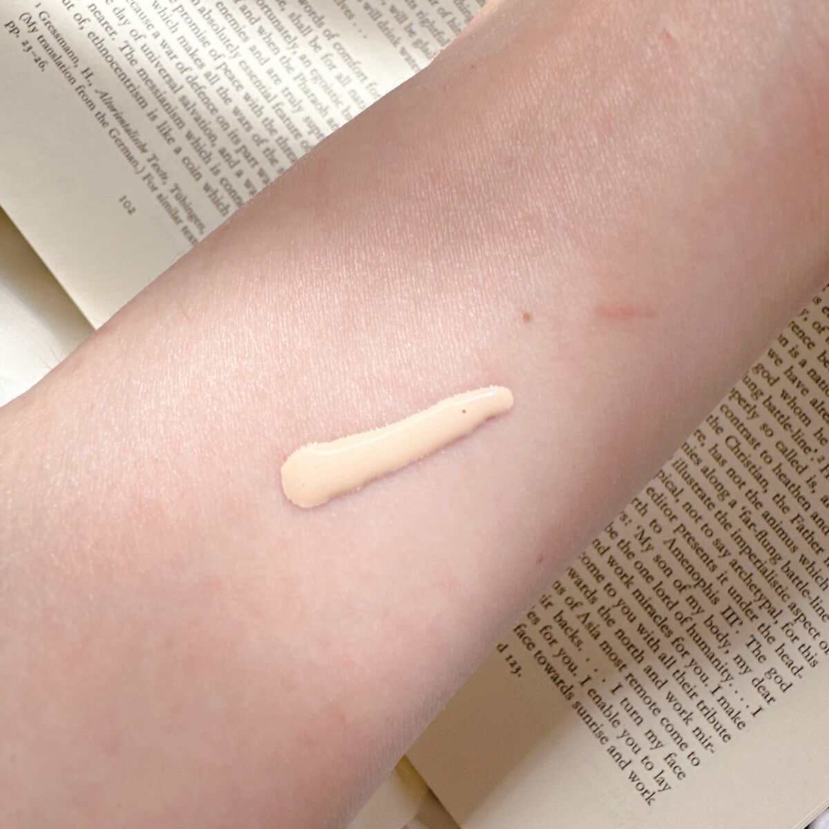 イミテ 素肌トリックプライマーのクチコミ「2022年5月に発売された
イミテの素肌トリックプライマー。
テクスチャーはゆるめのとろみあり.....」（3枚目）