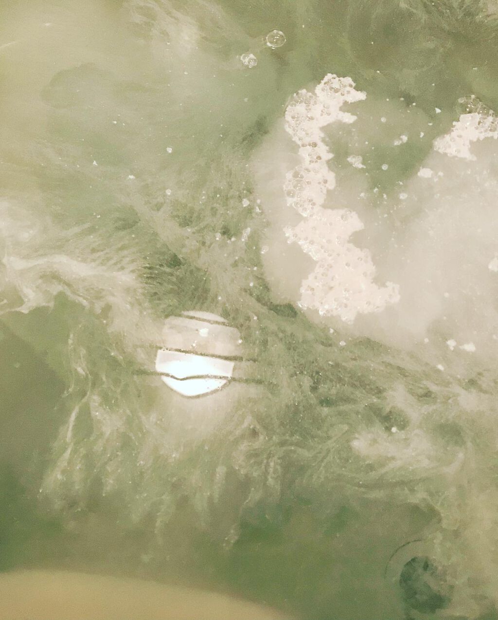 贅沢泡とろ 入浴料 アンバーミルクの香り/お湯物語/入浴剤を使ったクチコミ（3枚目）