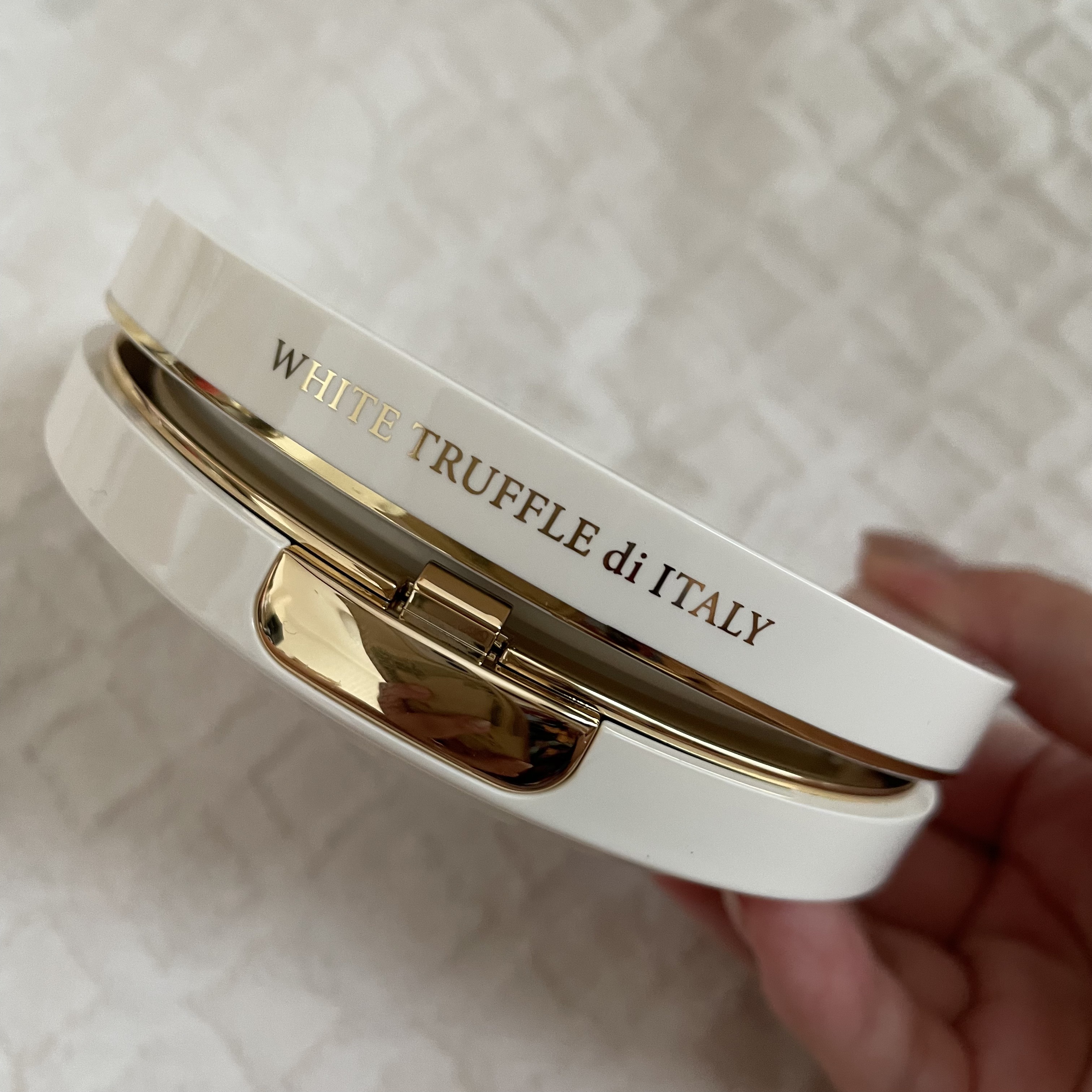 ウォータフルフレッシュサンクッション/ダルバ/日焼け止めローションを使ったクチコミ（3枚目）