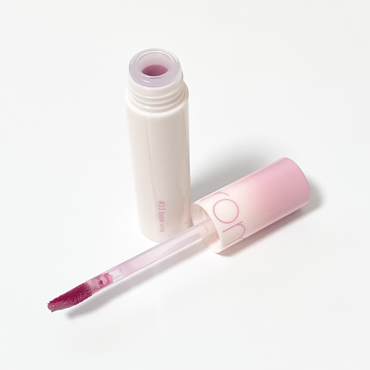 ジューシーラスティングティント/rom&nd/リップティントを使ったクチコミ（3枚目）