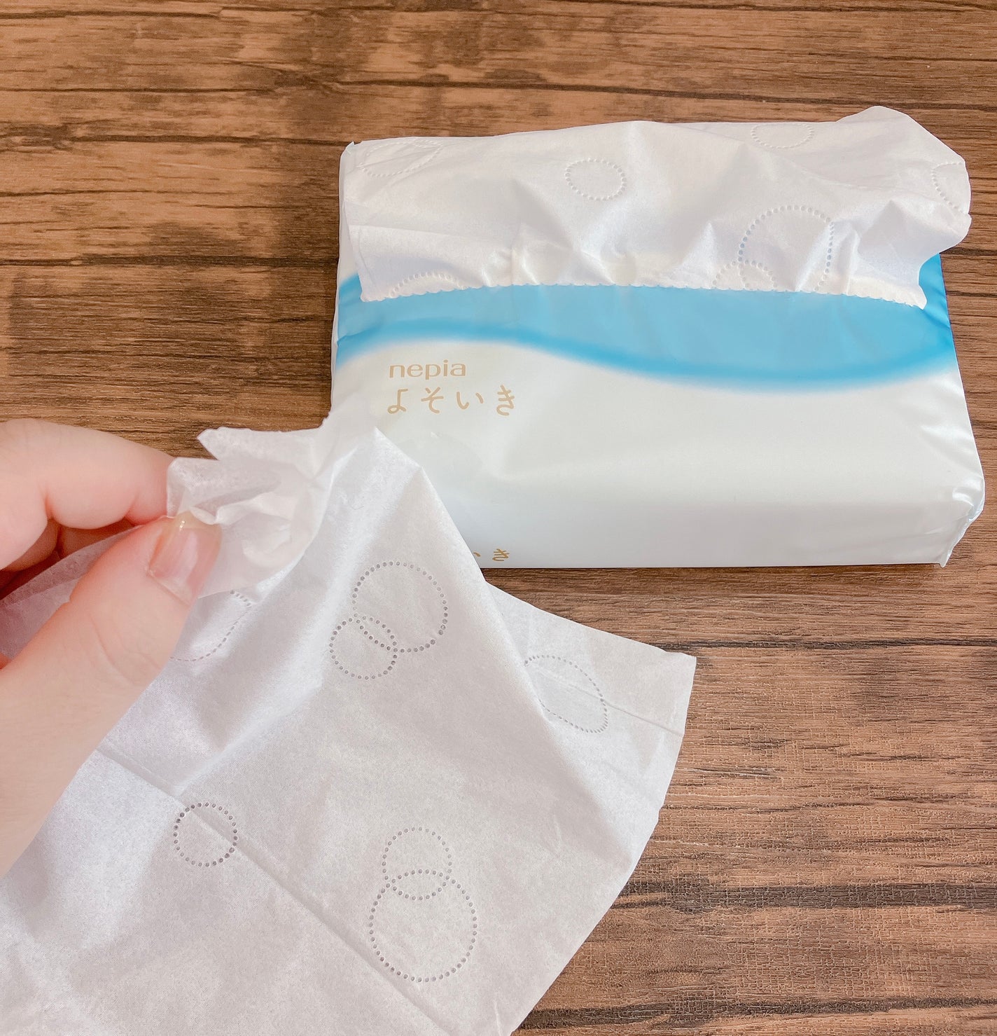 よそいき保湿ティシュ/ネピア/ティッシュを使ったクチコミ(4枚目)