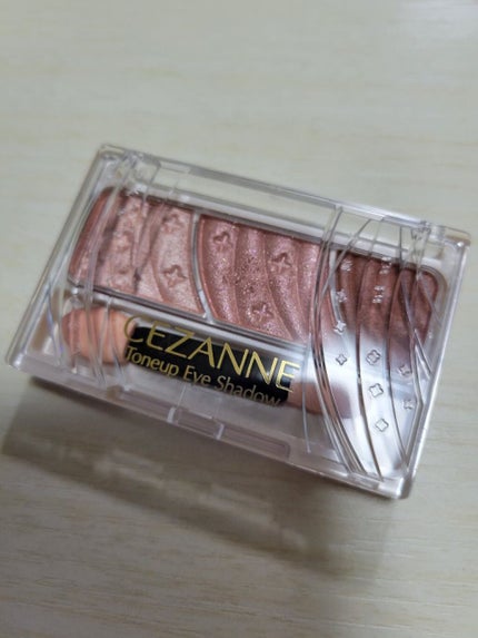 トーンアップアイシャドウ/CEZANNE/アイシャドウパレットを使ったクチコミ(2枚目)