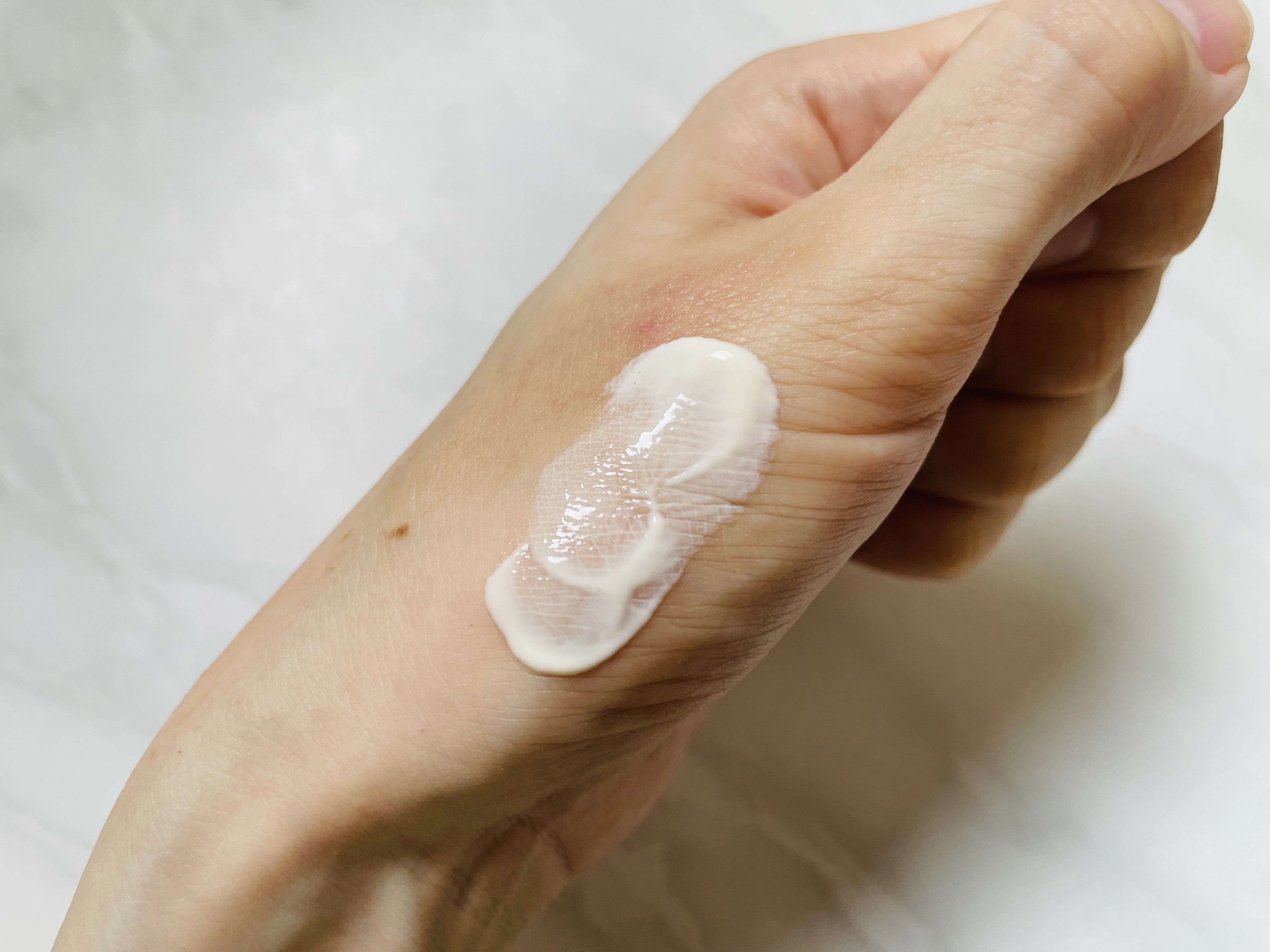 ミルクシスルリペアシカサンスクリーンプラス/BANOBAGI/日焼け止めミルクを使ったクチコミ（3枚目）