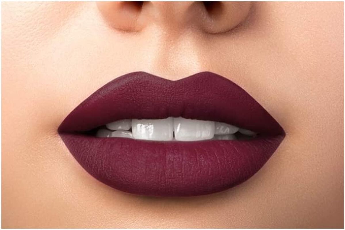 カラーリッシュモイストマットN 251 ブラックベリーヒュー