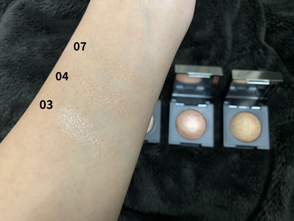 プリズム エアー シャドウ/CLIO/単色アイシャドウを使ったクチコミ（2枚目）