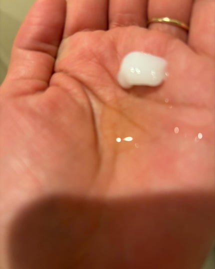 エッセンシャル プレミアム うるおいバリアシャンプー/コンディショナー グロウ&モイスト/エッセンシャル/市販シャンプーを使ったクチコミ(2枚目)