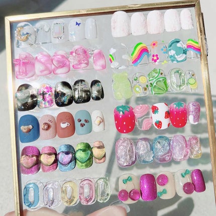 なかやまちえこ on LIPS 「🍒365日ネイル163日め⠀⠀くりあのぷくぷくは晴れた日に☀️..」(5枚目)