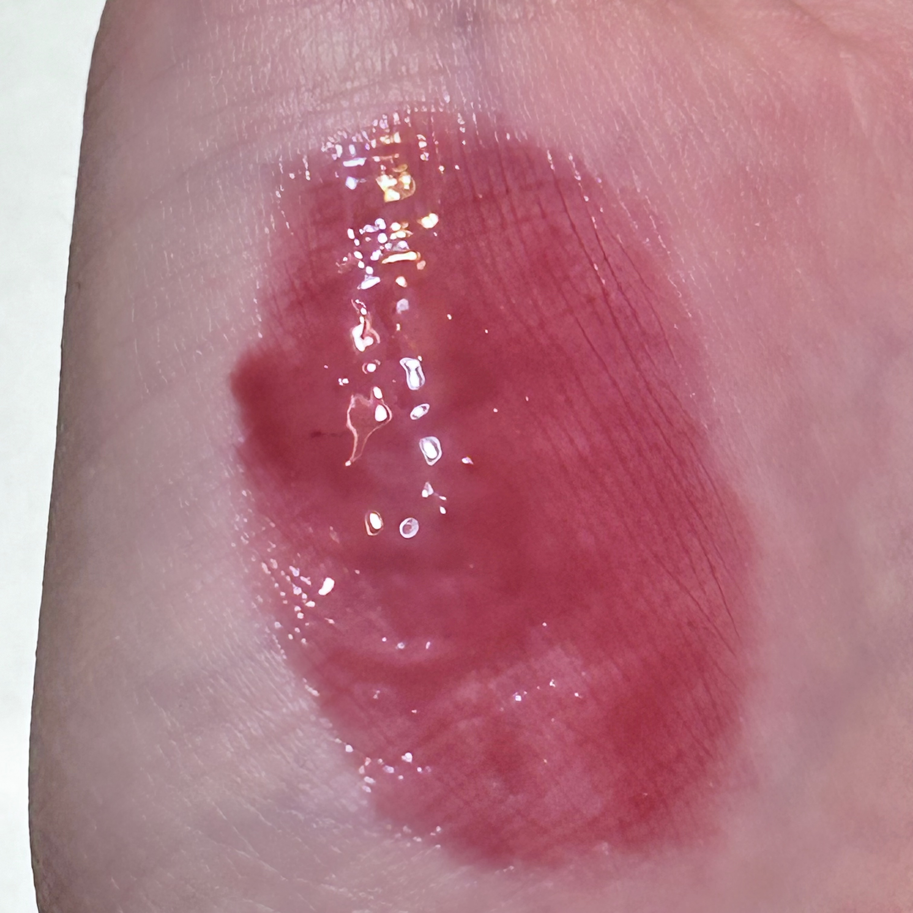 ジューシーラスティングティント/rom&nd/リップティントを使ったクチコミ（2枚目）