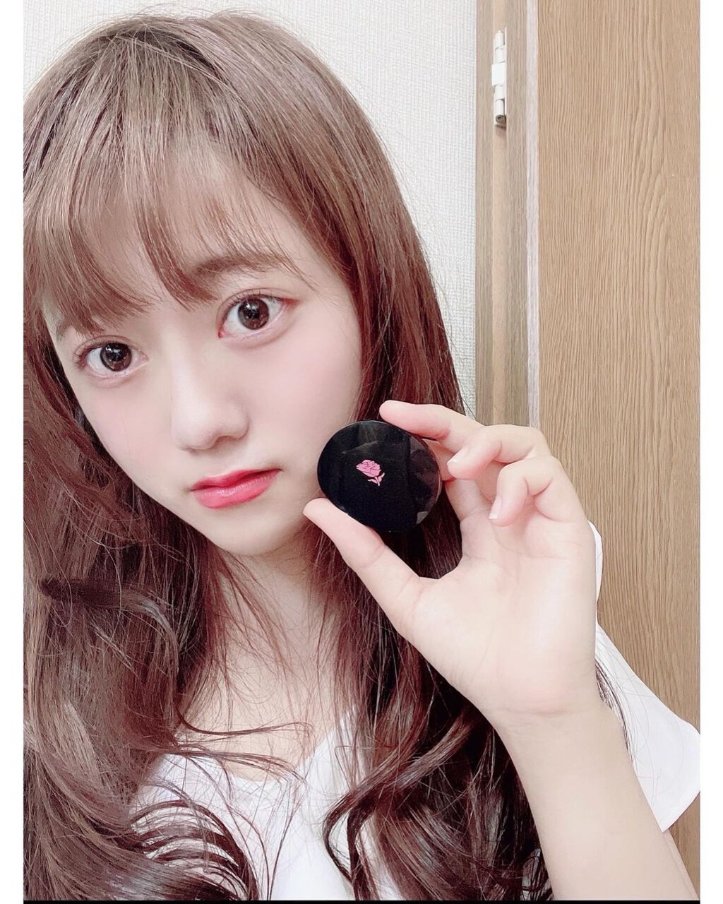 岩田 真央 on LIPS 「."ミモアラインアイシャドウ01"使ってみたよ🙆♀️💗#いい..」(3枚目)