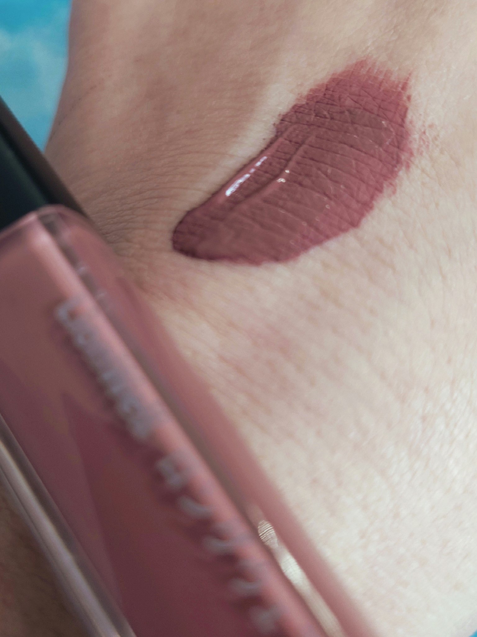 ロングウェア リップグロス/LionWell（ライオンウェル）/リップグロスを使ったクチコミ（3枚目）