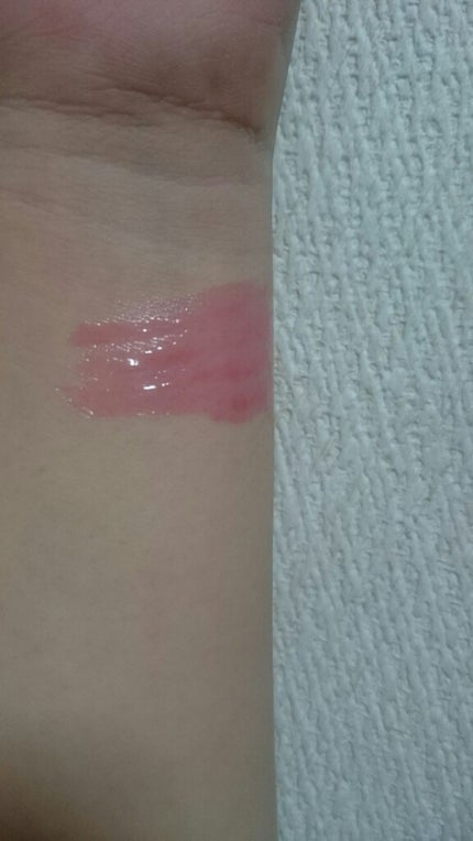 ユイルカレス/ロレアル パリ/リップグロスを使ったクチコミ(4枚目)