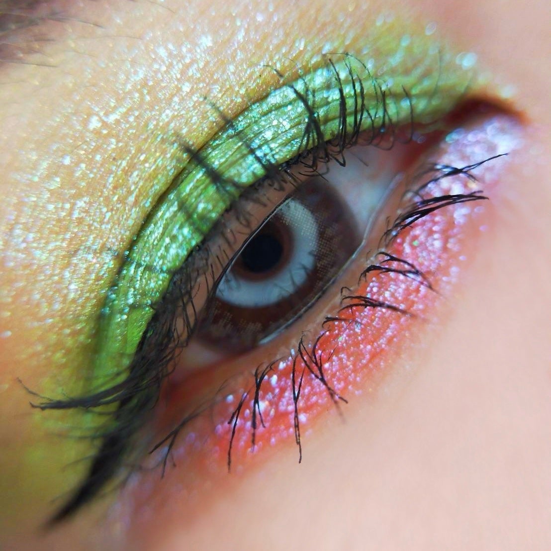 花簇流錦 クリーミーリキッドアイシャドウ/花西子/リキッドアイシャドウを使ったクチコミ(3枚目)