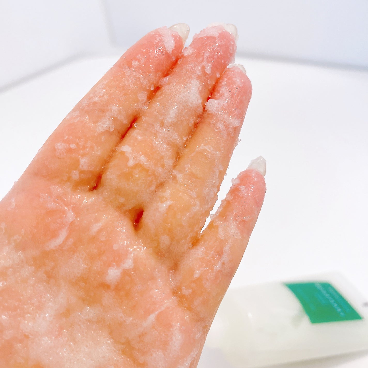 ローズマリー スカルプ スクラブ/AROMATICA/ヘッドスクラブを使ったクチコミ(6枚目)