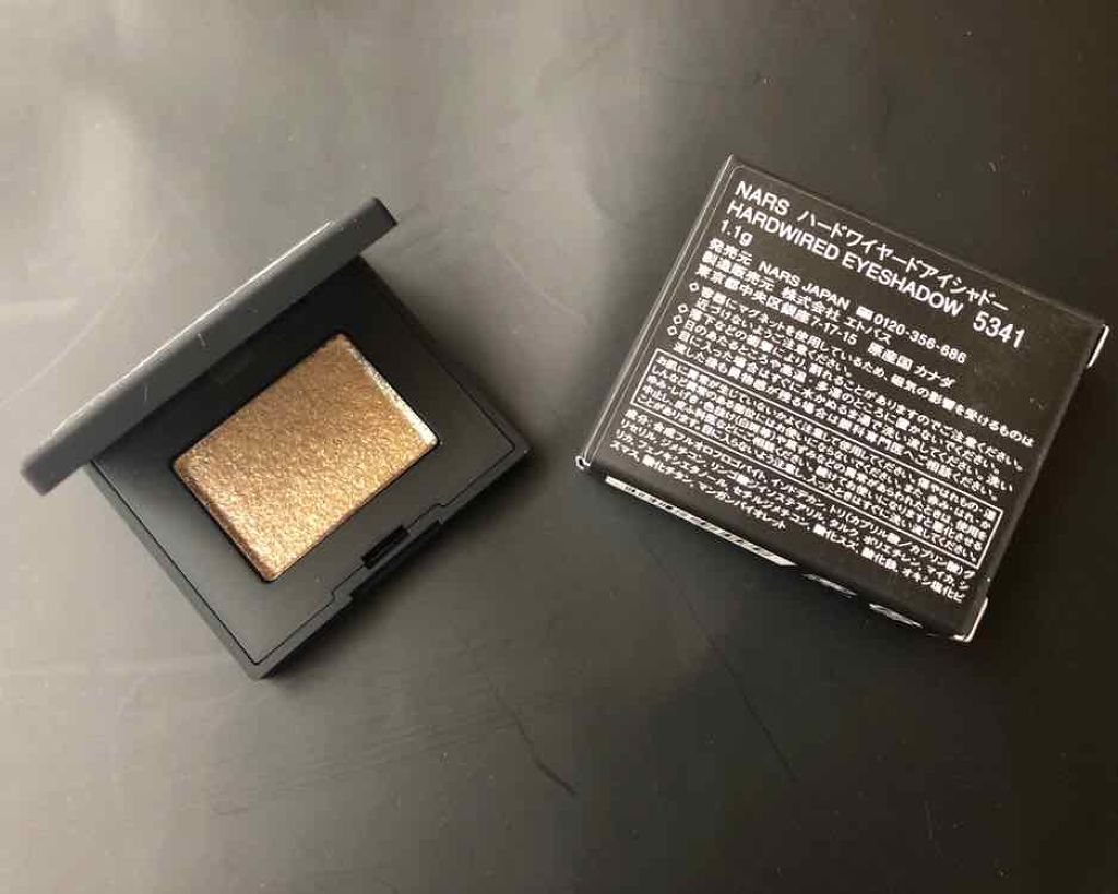ハードワイヤードアイシャドー/NARS/単色アイシャドウを使ったクチコミ（2枚目）