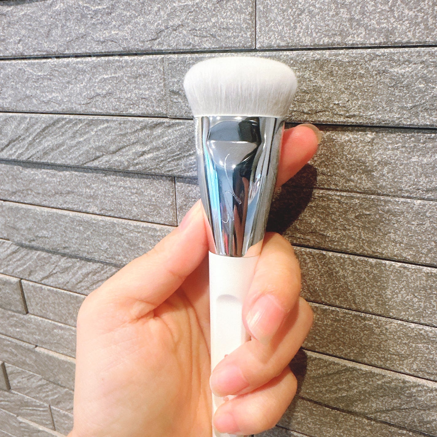 okhee 白玉ファンデーションブラシ/SOOA DOR/メイクブラシを使ったクチコミ(4枚目)