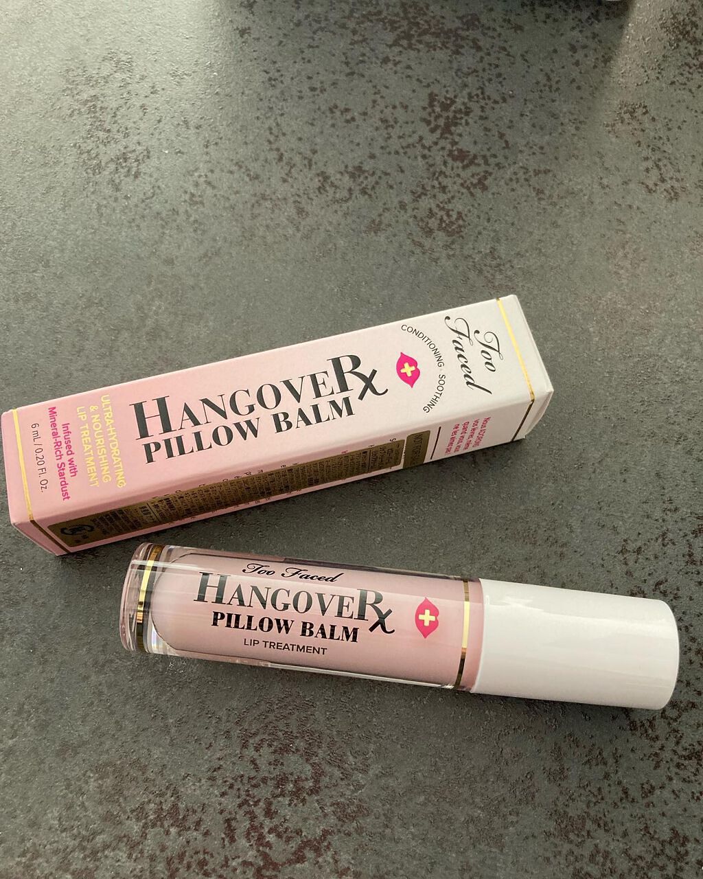 ~トゥー フェイスド ハングオーバー~ ピロー バーム リップ トリートメント/Too Faced/リップ美容液を使ったクチコミ(1枚目)