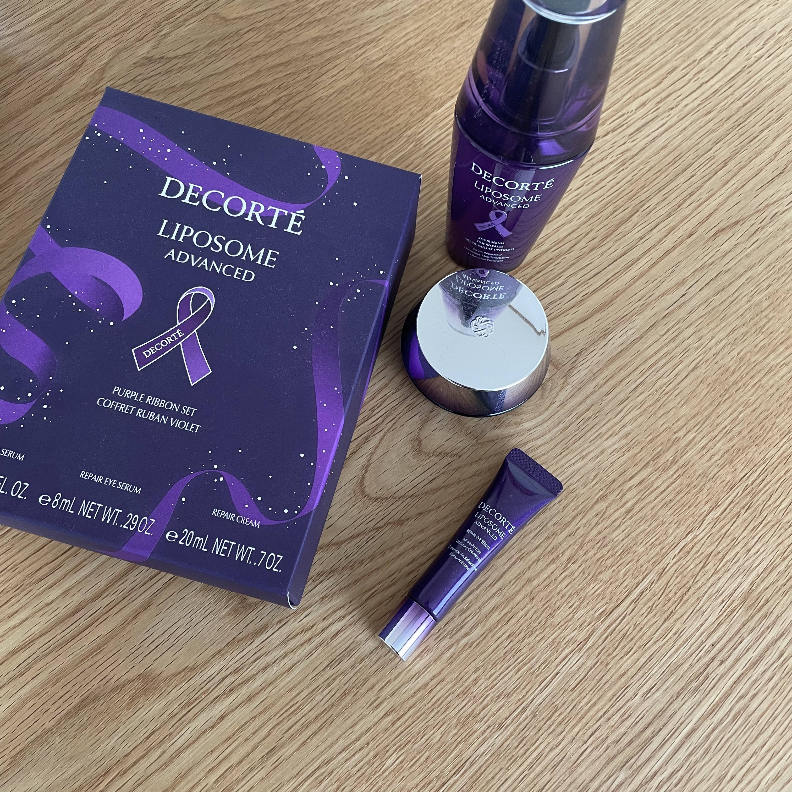 <ゆきだるま>リポソームアドバンストパープルリボンセット2023 PURPLE RIBBON PROJECT | DECORTÉ（コスメデコルテ）公式