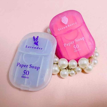 ♡Paper Soap♡

いつでもどこでも手を清潔に🧴👐🏻✨
お顔やボディウォッシュとしても活躍！
持ち運び用の紙石鹸のご紹介です。

CHARLIE Paper Soap
左)ラベンダーの香り  右