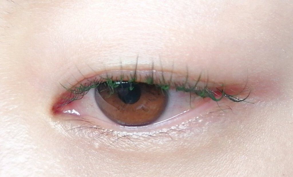 カラーリングマスカラ/uneven/マスカラを使ったクチコミ（2枚目）