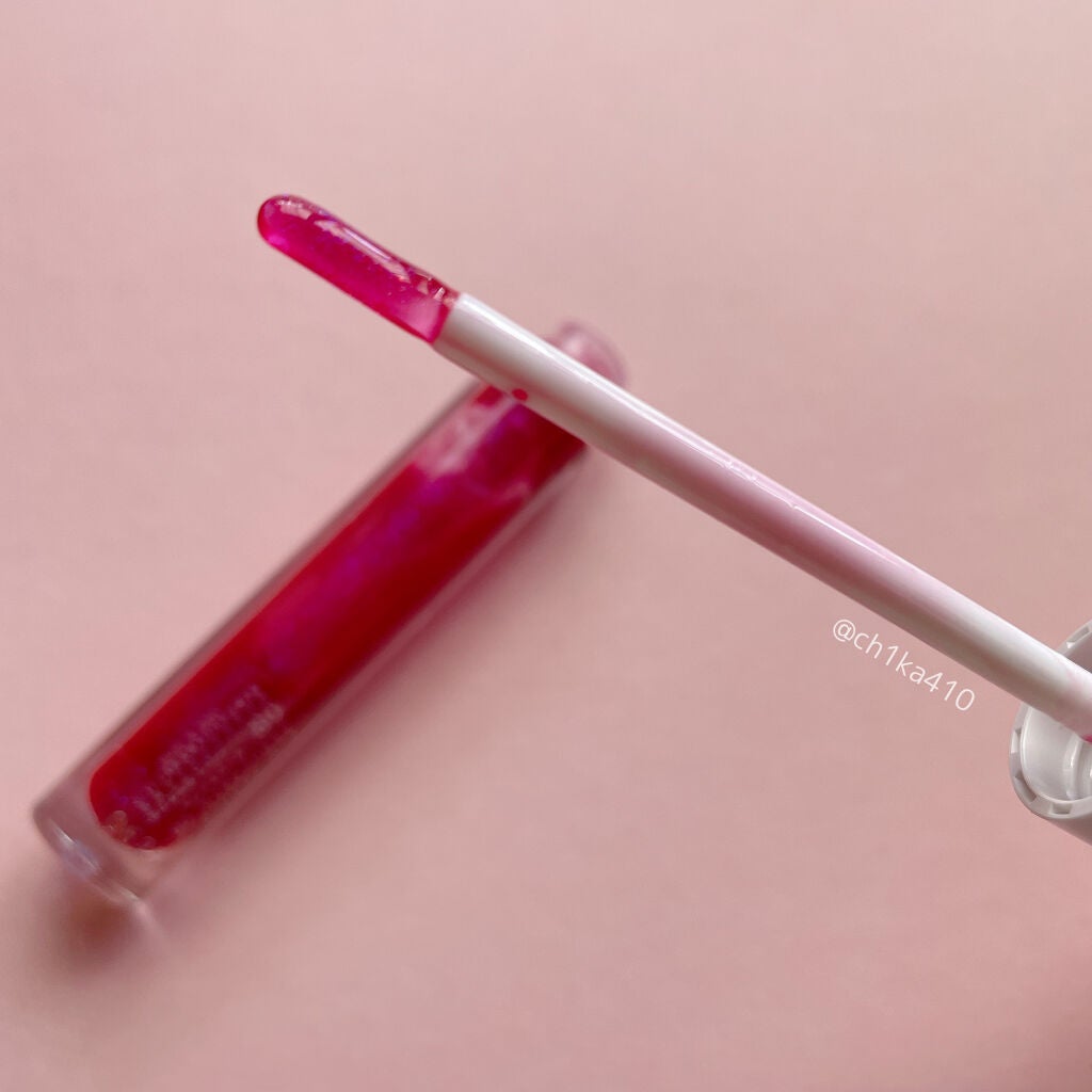 メスメリック グラスリップオイル/CHICCA/リップグロスを使ったクチコミ(2枚目)