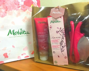 今日の購入品！❤️

🧡Melvita:ロゼエクストラ オイルインウォッシュスクラブ
🧡Melvita:ロルロゼ ブリリアントボディオイル


「引き締め」って言葉に弱いよね、女子は。
「限定セット」っ