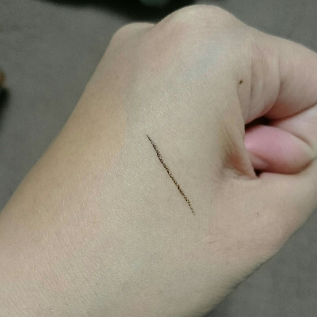 ハイパーシャープ ライナー R/MAYBELLINE NEW YORK/リキッドアイライナーを使ったクチコミ(3枚目)