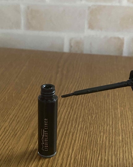 リキッドラスト ライナー/M・A・C/リキッドアイライナーを使ったクチコミ(3枚目)