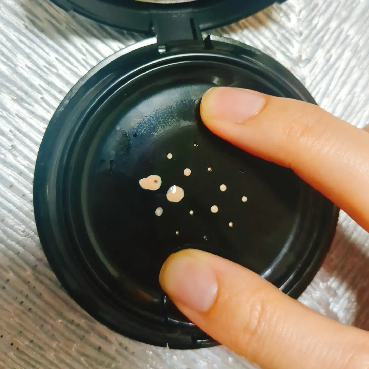 シルキーウェットリクイド 本品/セフィーヌ/クリーム・エマルジョンファンデーションを使ったクチコミ（2枚目）