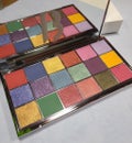 BYREDOPrismic Eyeshadow Palette 18 Colours