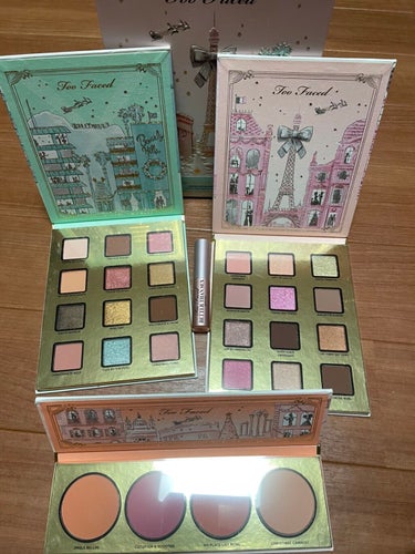 クリスマス イン ザ シティ メイクアップコレクション/Too Faced/メイクアップキットを使ったクチコミ（1枚目）