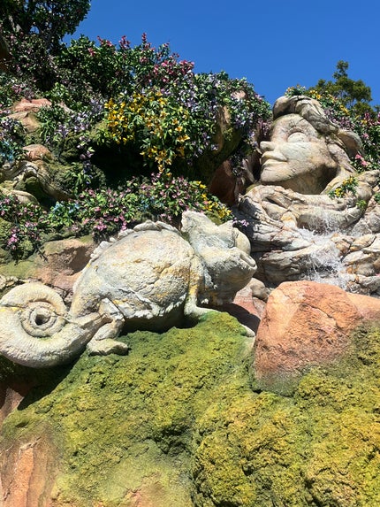 もえのにっき. on LIPS 「💖新しいテーマパークに足を💖みなさん、こんにちは♫お疲れ様です..」(6枚目)