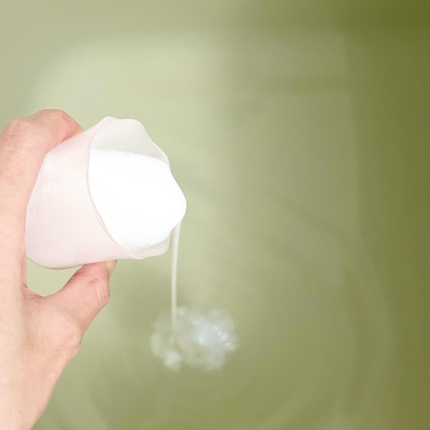 角層まで浸透する うるおいバスミルク ほのかでパウダリーな香り/ビオレu/保湿系入浴剤を使ったクチコミ（3枚目）