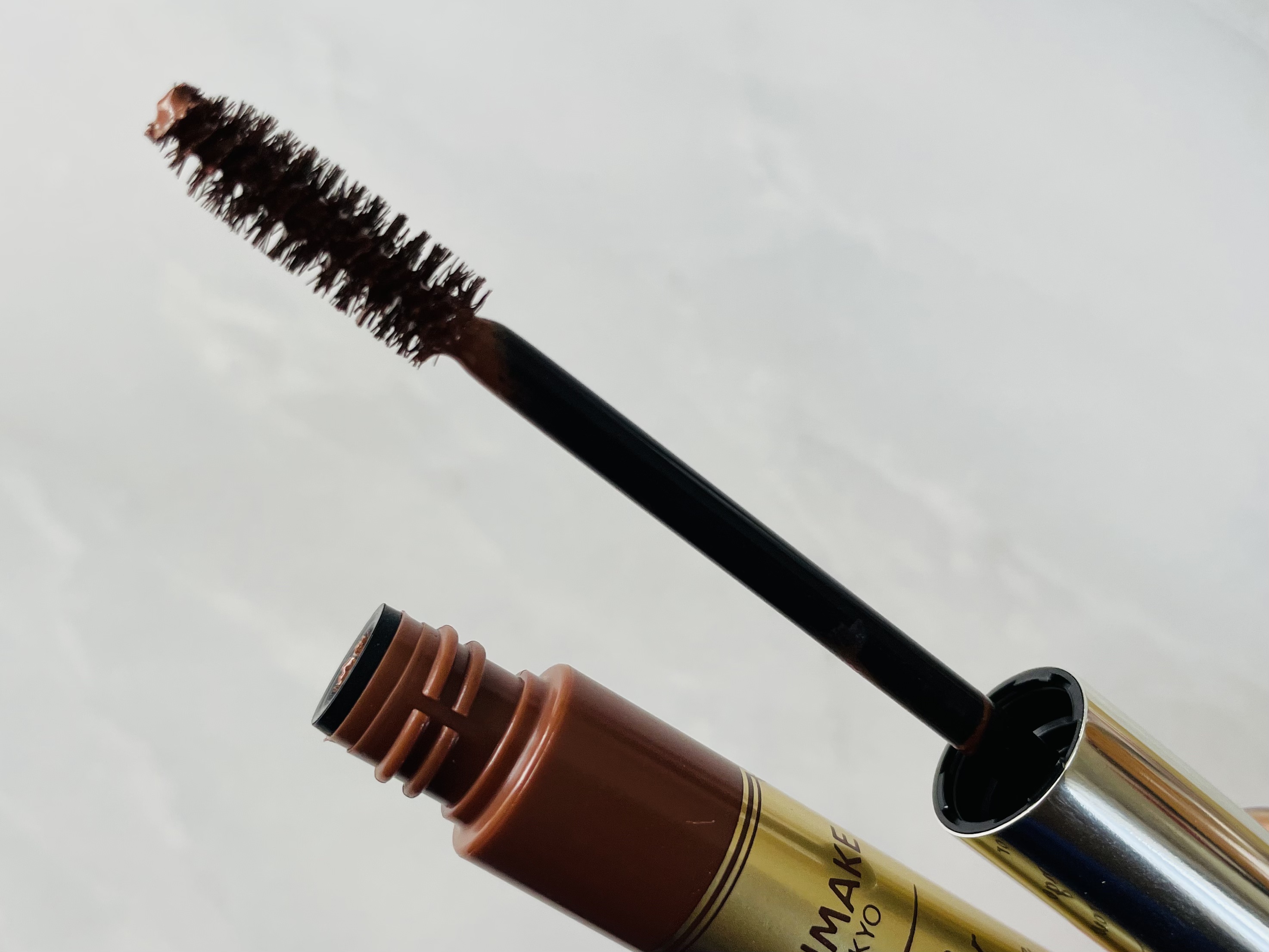 カラーチェンジアイブロウ 08　アーモンドブラウン/キャンメイク/眉マスカラを使ったクチコミ（2枚目）