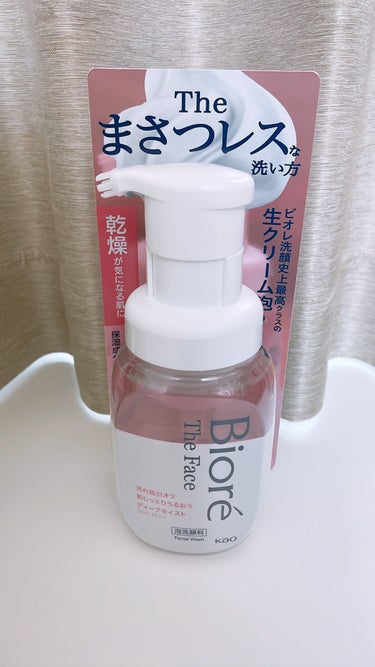 ビオレ
ビオレ ザフェイス 泡洗顔料 ディープモイスト
本体　200ml
✼••┈┈••✼••┈┈••✼••┈┈••✼••┈┈••✼

泡立てる手間も省け、時短になると思い購入しました。
高校生の娘と一