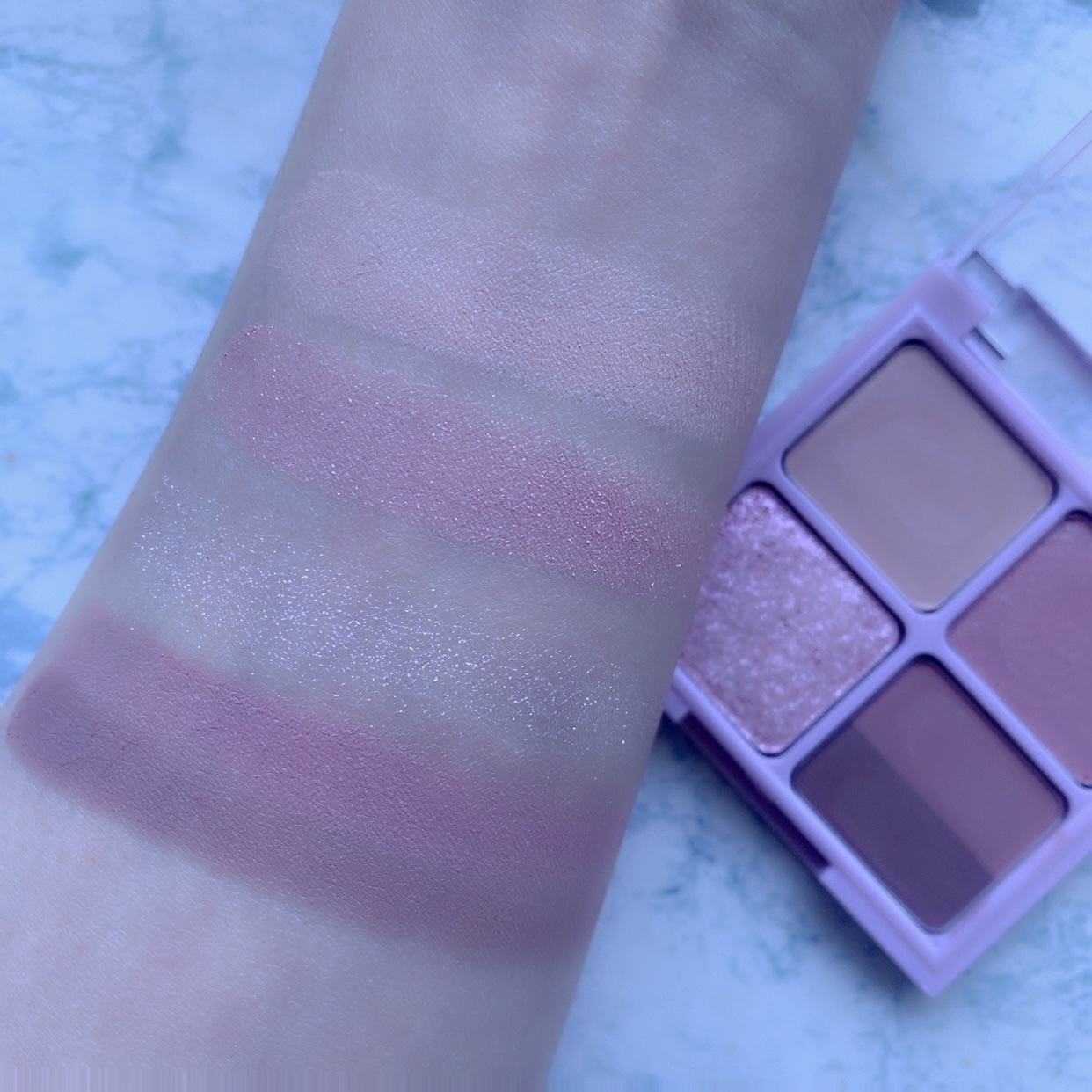 ペリペラ インク ポケット シャドウ パレット 05 TOUCHING TARO STARS/PERIPERA/アイシャドウパレットを使ったクチコミ（3枚目）