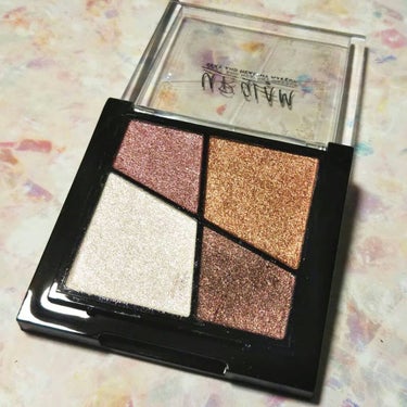 UR GLAM　VELVET EYE COLOR PALETTE/U R GLAM/パウダーアイシャドウを使ったクチコミ（3枚目）