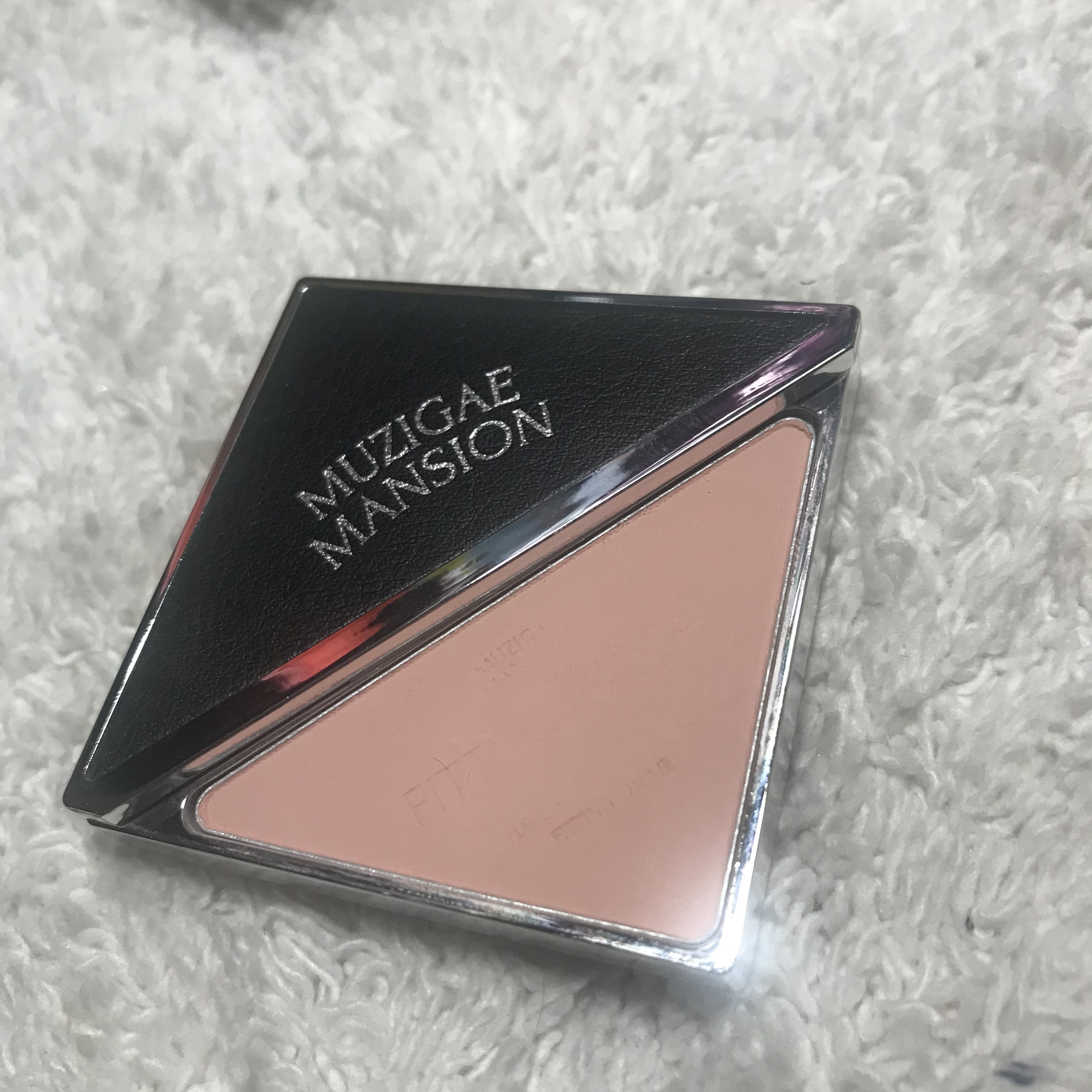 フィッティングブラッシュ 04 VIBE/MUZIGAE MANSION/パウダーチークを使ったクチコミ（2枚目）