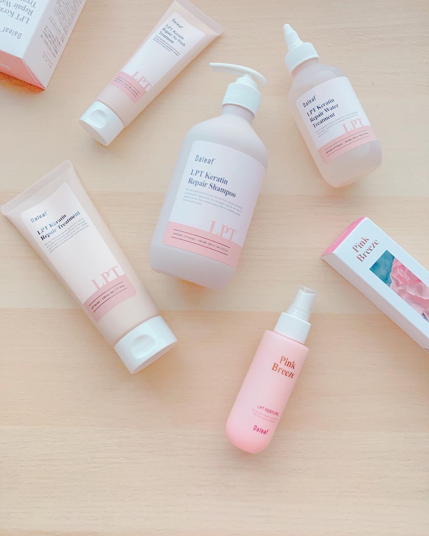 \韓国ヴィーガンヘアケアブランド/

daleaf/ダリーフ

LPTヘアケアセット
シャンプー
トリートメント
ウォータートリートメント
ノーウォッシュトリートメント
パフュームヘアパックインミスト/Pink BREEZE
最近使っている