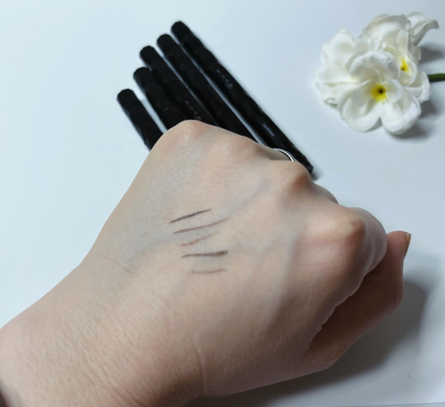 スーパーシャープライナーEX4.0/KATE/リキッドアイライナーを使ったクチコミ（3枚目）